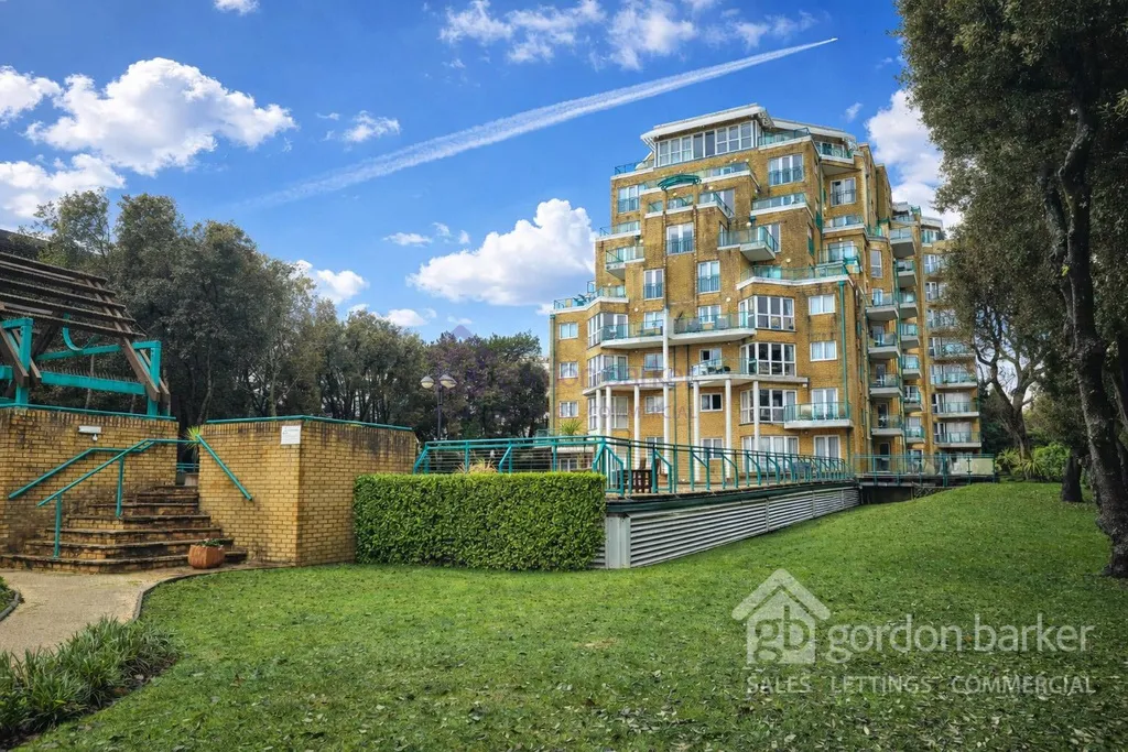 2 bed flat for sale — Dunholme Manor, Bournemouth, 55 Manor Road, BH1 3EP
