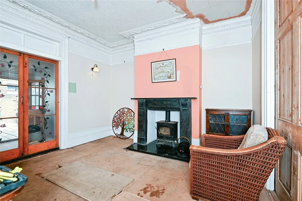 High Street, Queenborough, ME11, photo 14