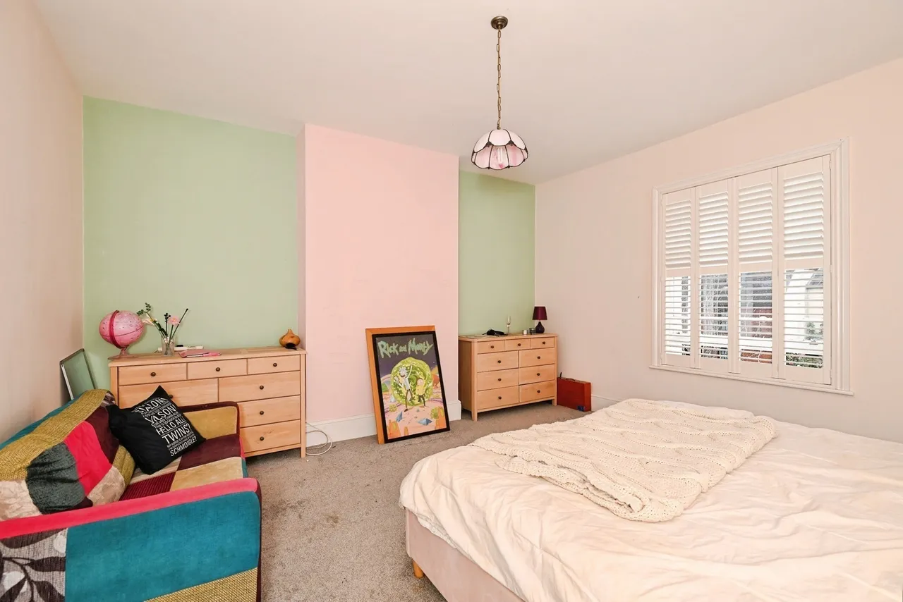 High Street, Queenborough, ME11, photo 25
