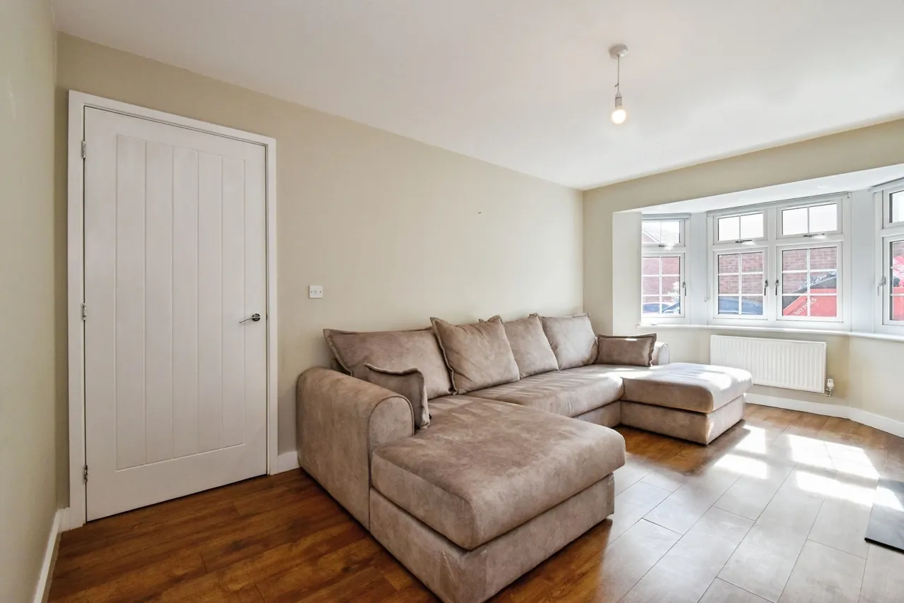 Sycamore Lane, Pontardawe, SA8, photo 5
