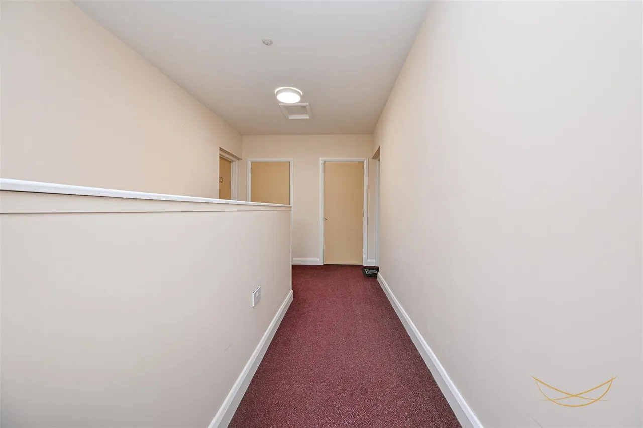 Loughshore Courtyard, Newtownabbey, BT37, photo 6