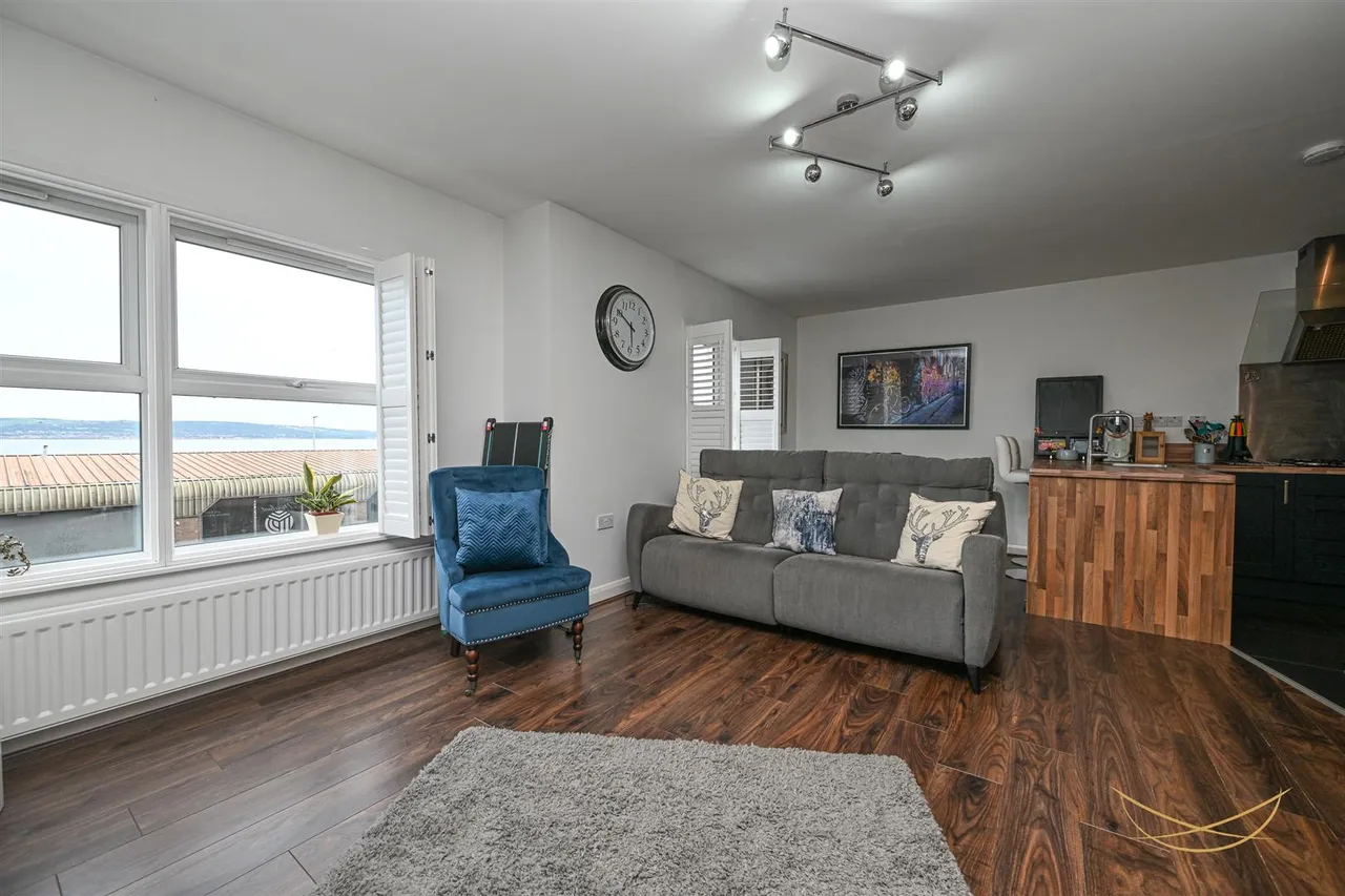 Loughshore Courtyard, Newtownabbey, BT37, photo 10