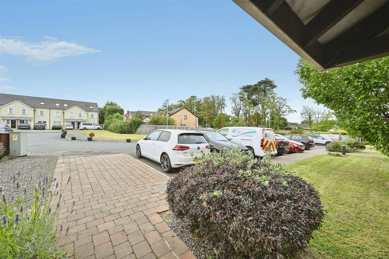 Loughshore Courtyard, Newtownabbey, BT37, photo 4