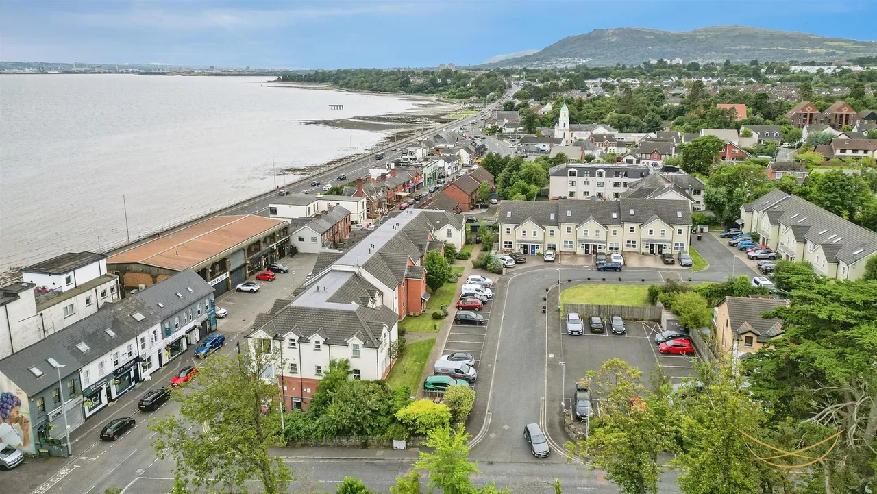 Loughshore Courtyard, Newtownabbey, BT37, photo 3