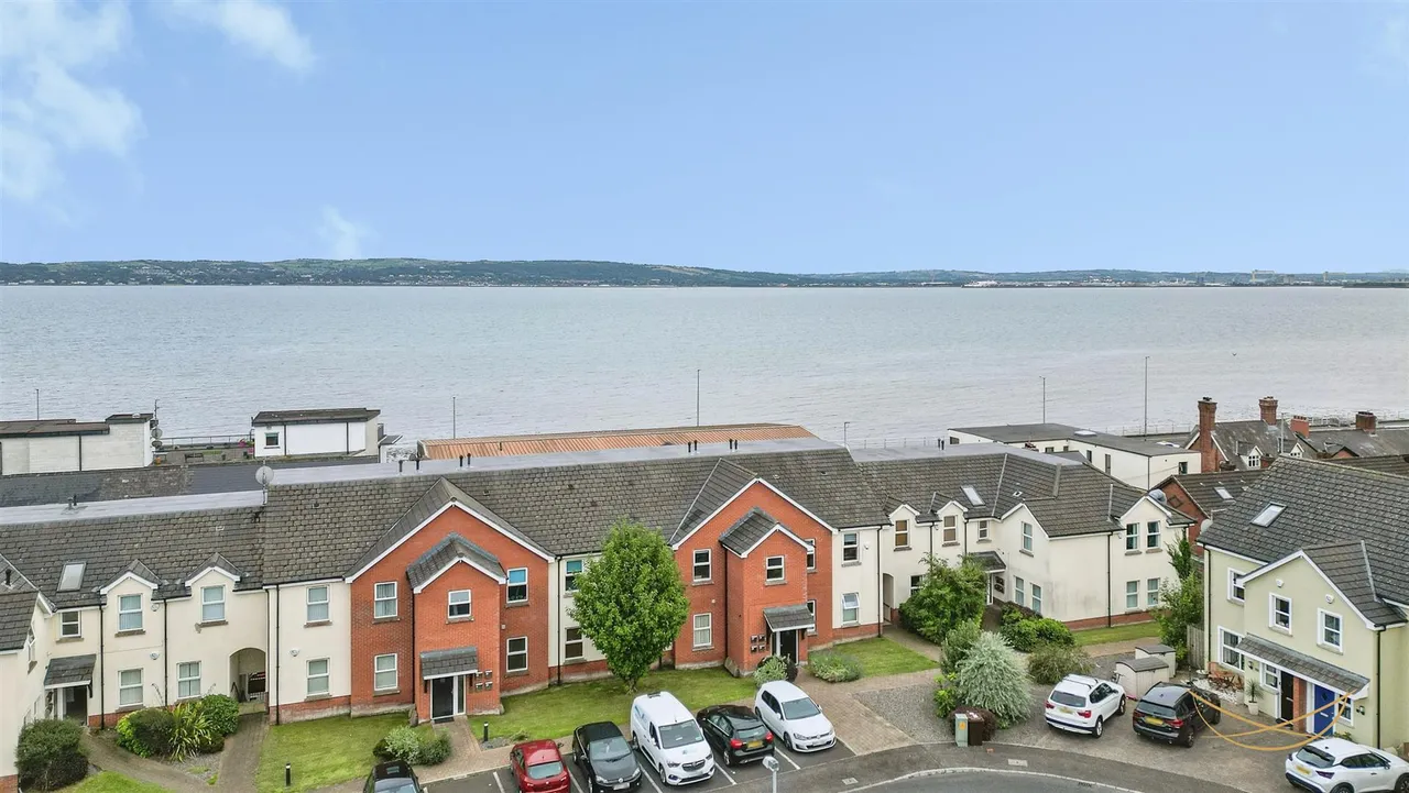 Loughshore Courtyard, Newtownabbey, BT37, photo 26