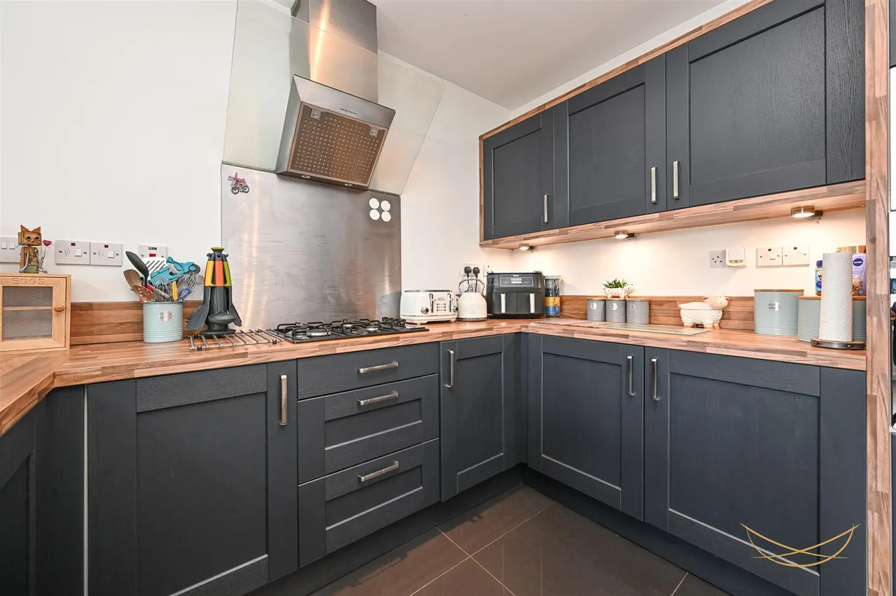 Loughshore Courtyard, Newtownabbey, BT37, photo 14