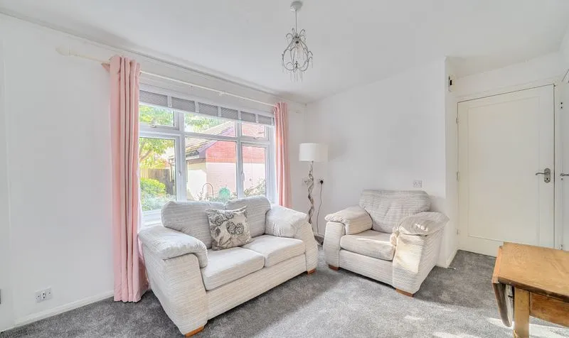 Prospect Place, Epsom, KT17, photo 4