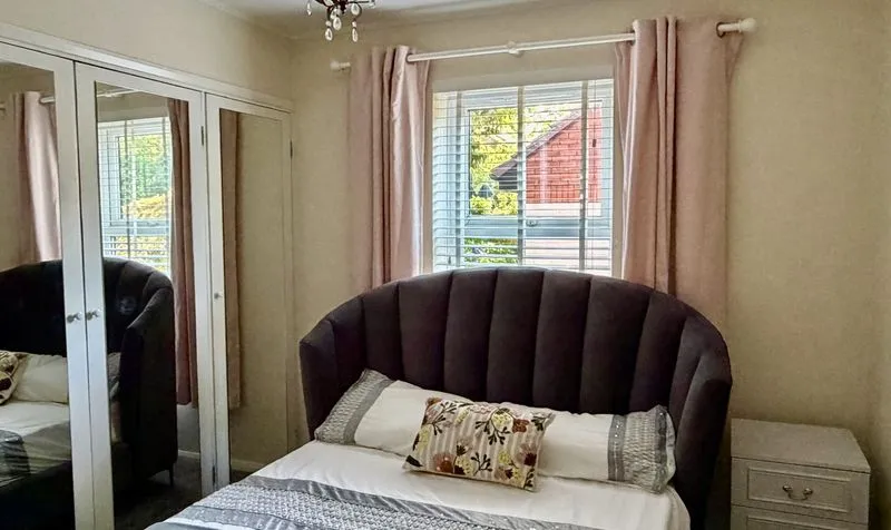 Prospect Place, Epsom, KT17, photo 10
