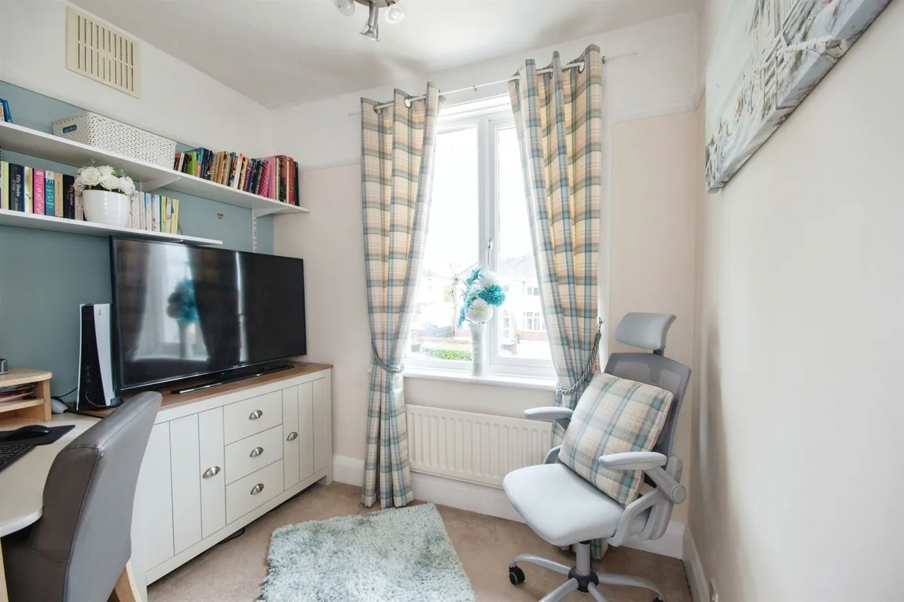 Pinewood Avenue, Bournemouth, BH10, photo 14