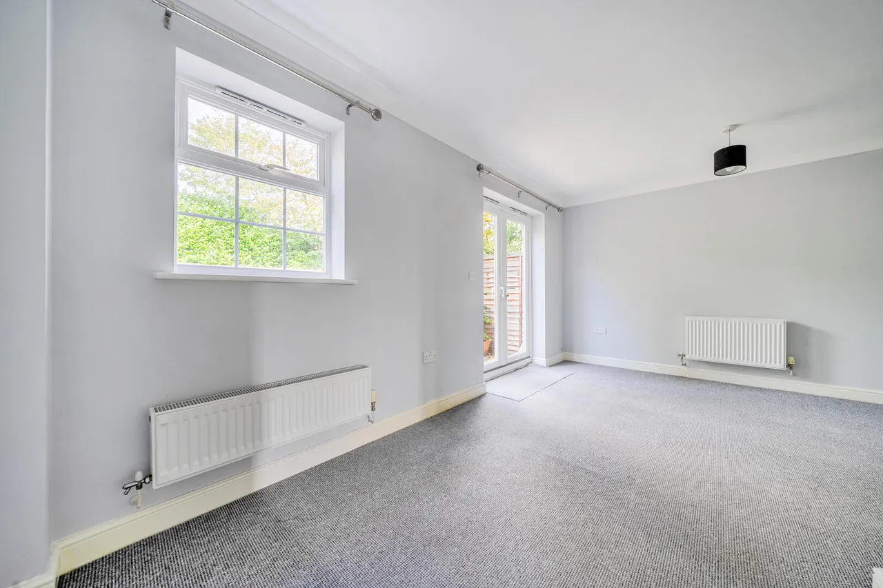 Festival Close, Devizes, SN10, photo 9