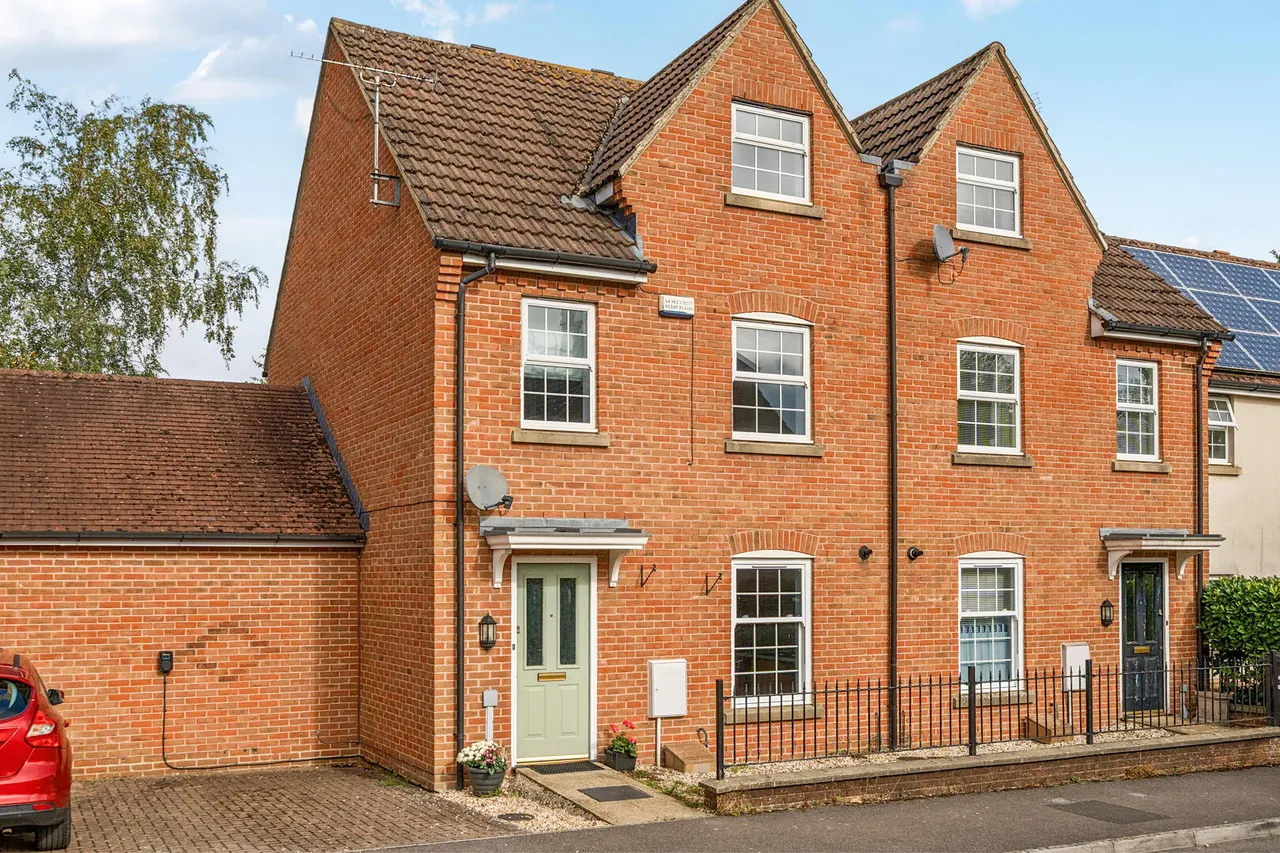 3 bed house for sale, Festival Close, Devizes, SN10