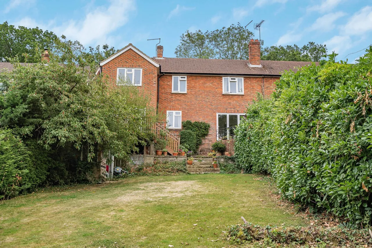 Wrecclesham Hill, Wrecclesham, GU10, photo 14
