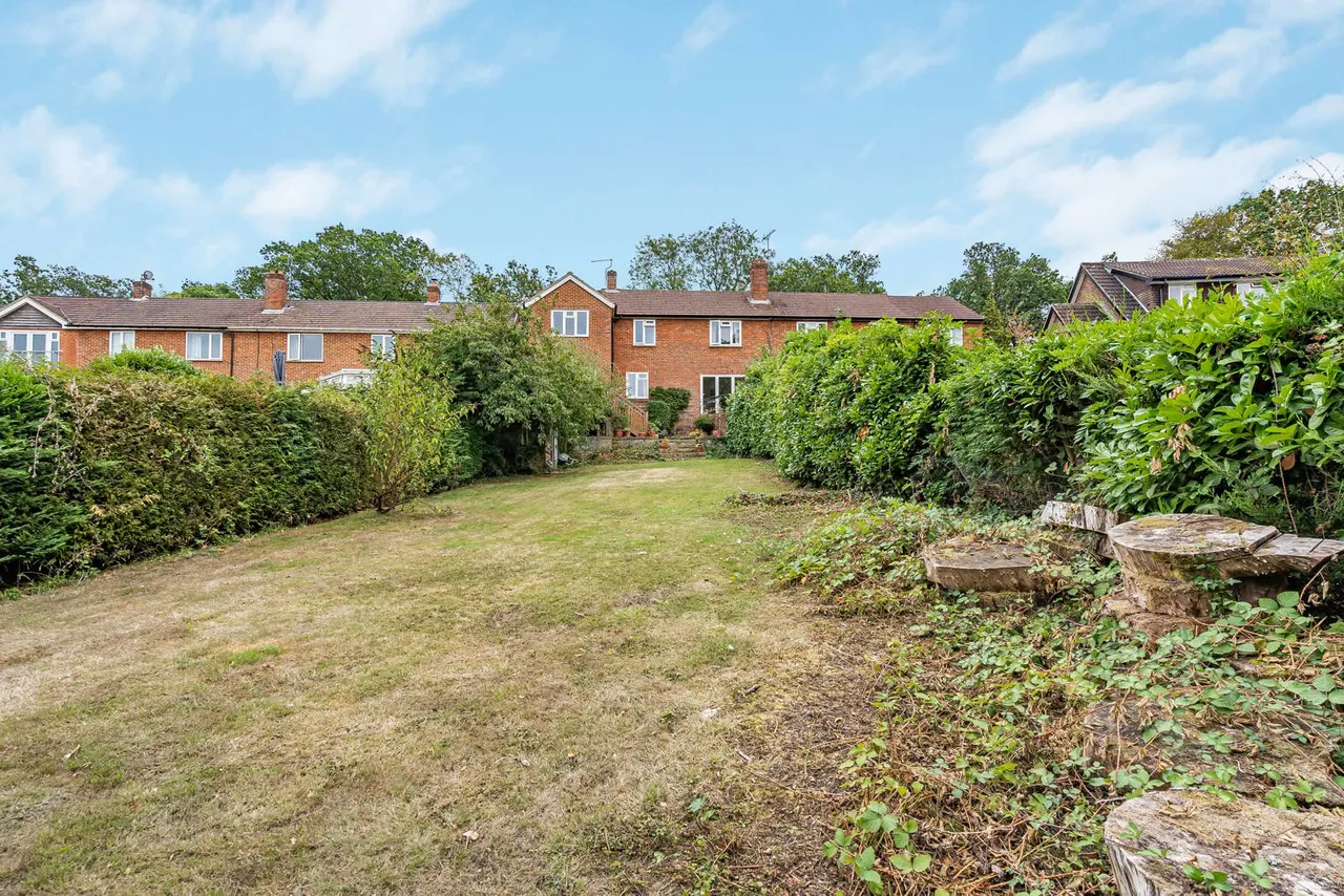 Wrecclesham Hill, Wrecclesham, GU10, photo 18