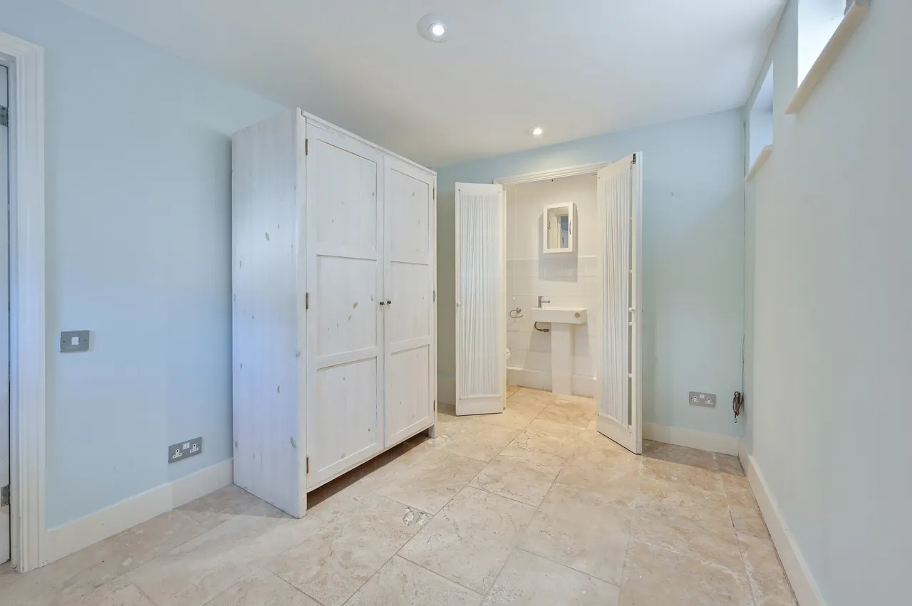 21 Wellington Terrace, Harrow, photo 8
