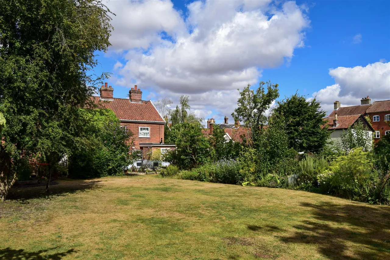 Mendham Lane, Harleston, IP20, photo 12