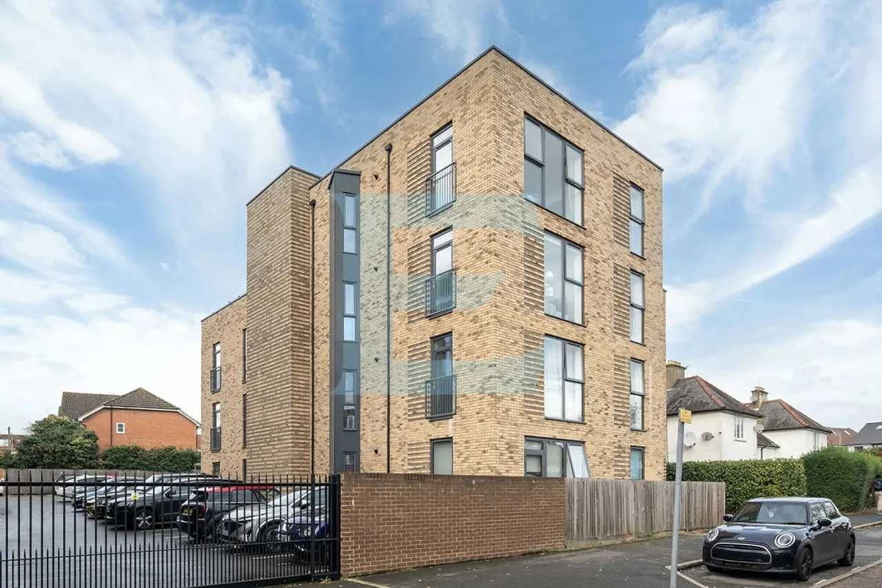 Grenville Place, Mill Hill, NW7, photo 16