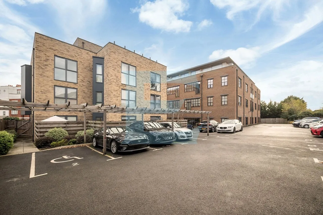 Grenville Place, Mill Hill, NW7, photo 10