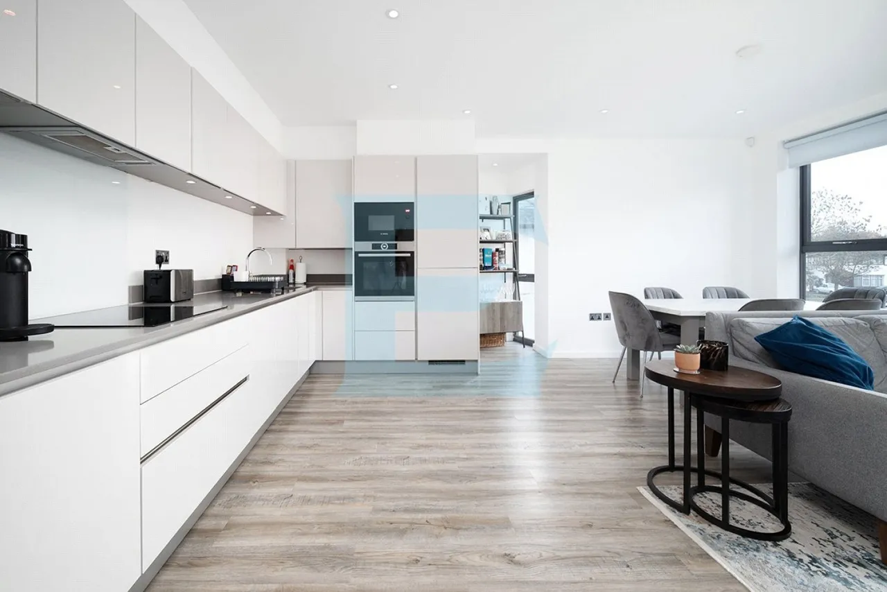 Grenville Place, Mill Hill, NW7, photo 12