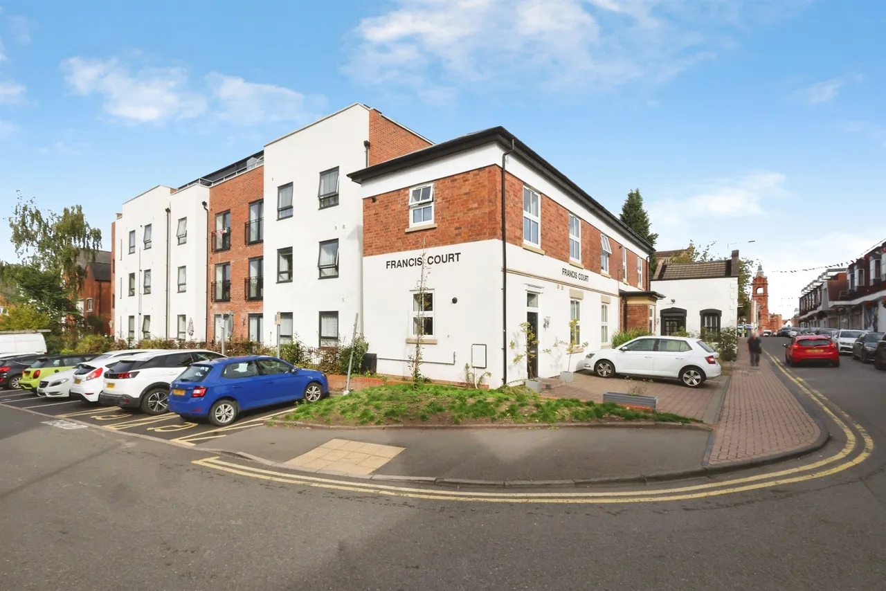 1 bed flat for sale, Market Street, Stourbridge, DY8