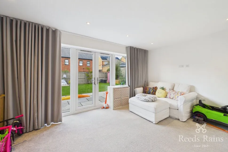Broughton Road, Pontefract, West Yorkshire, WF8, photo 4