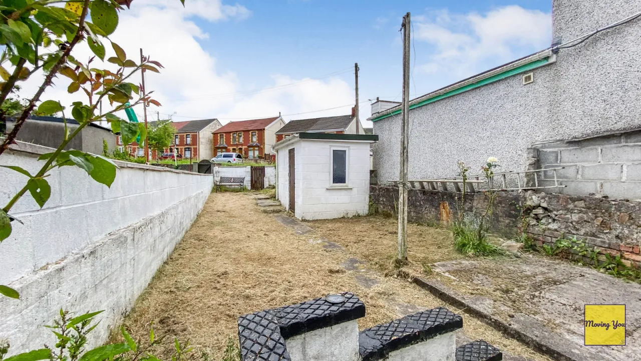 Bridgend Road, Maesteg, Mid Glamorgan, photo 10