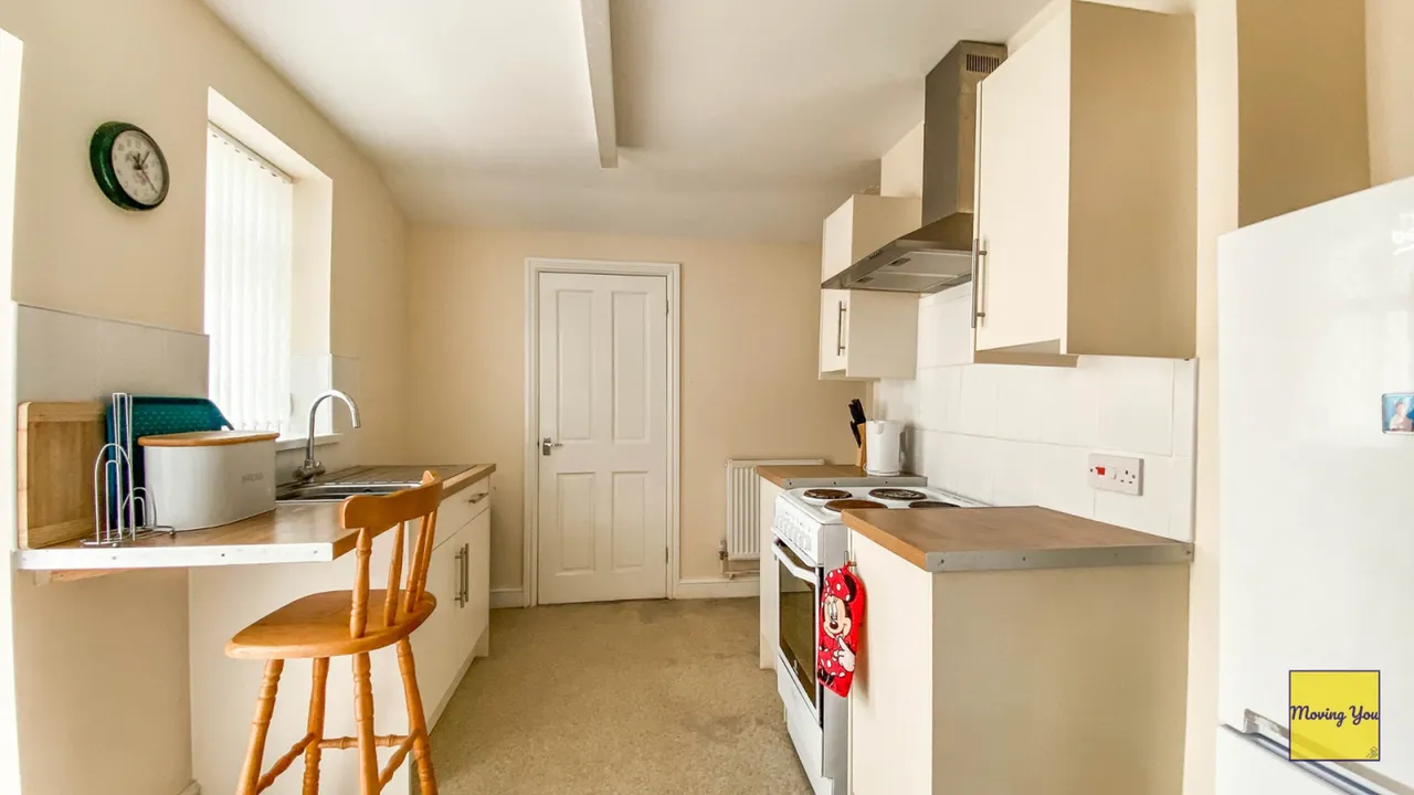 Bridgend Road, Maesteg, Mid Glamorgan, photo 4