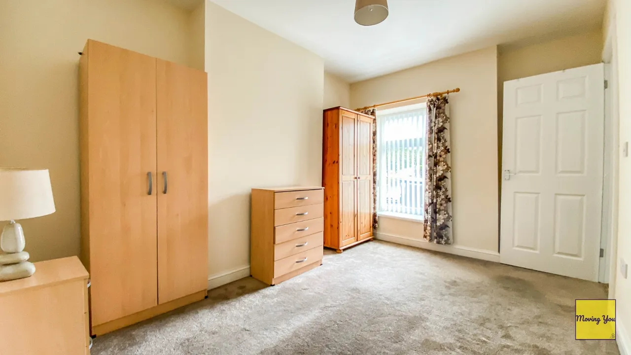 Bridgend Road, Maesteg, Mid Glamorgan, photo 9