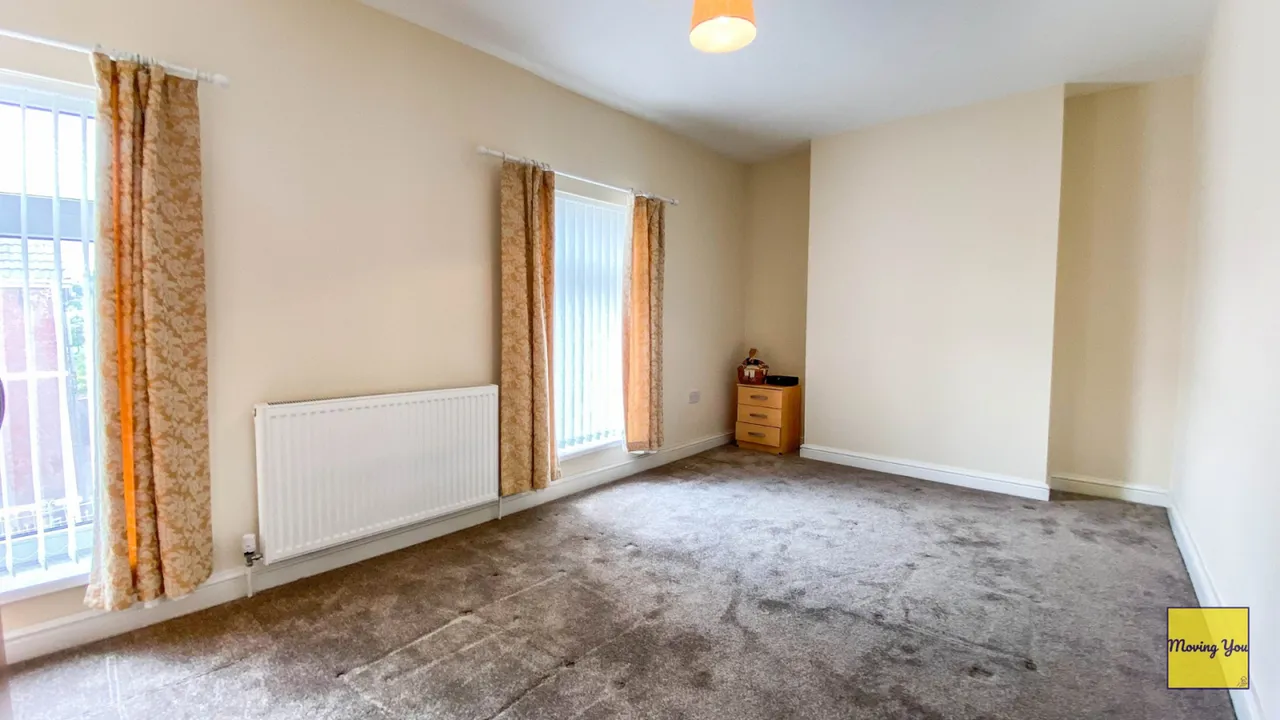 Bridgend Road, Maesteg, Mid Glamorgan, photo 8