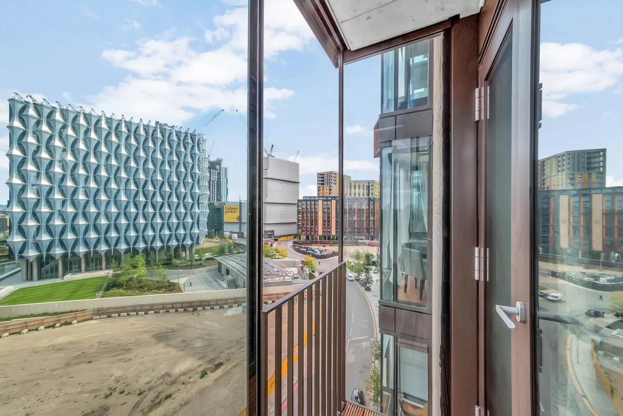 Embassy Gardens, Nine Elms, SW11, photo 11