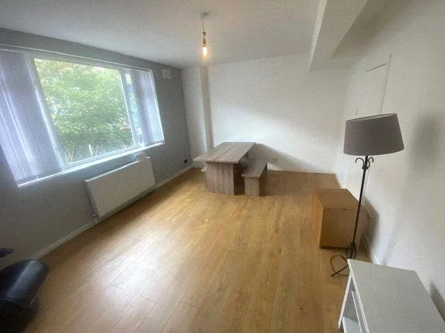 3 bed flat to rent, Palmerston Road, Southsea, PO5