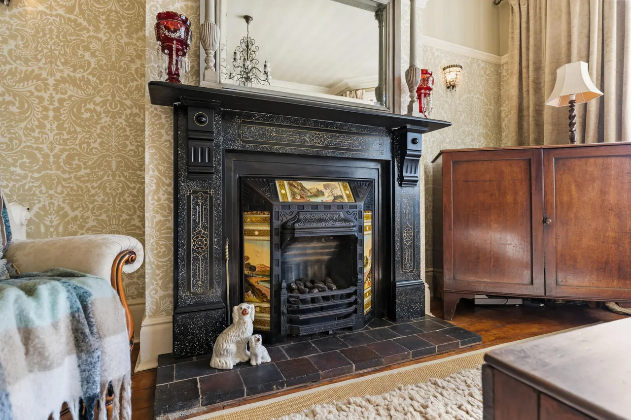 Heath Lane, Oldswinford, photo 4