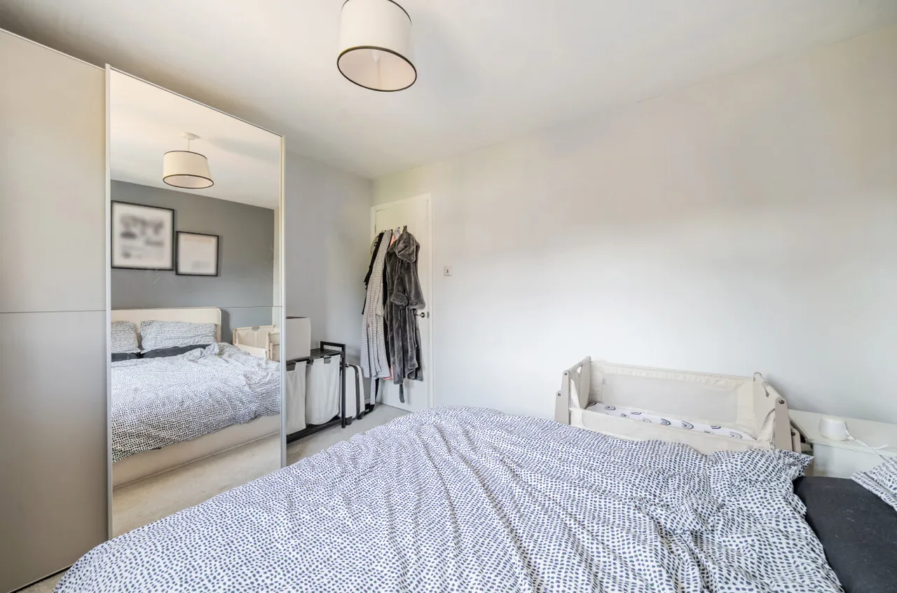 Selborne Gardens, Farnham, GU9, photo 6