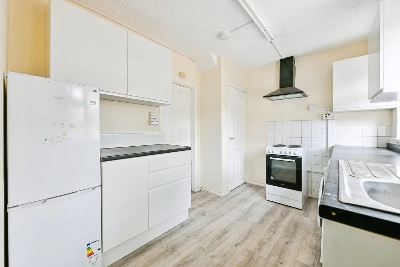 Shepton Crescent, Nottingham, Nottinghamshire, NG8, photo 6
