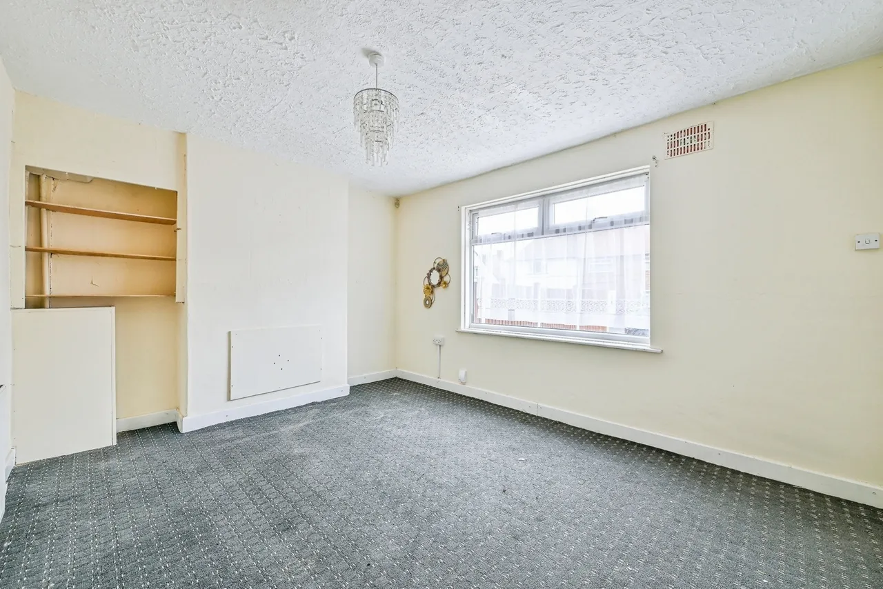 Shepton Crescent, Nottingham, Nottinghamshire, NG8, photo 4