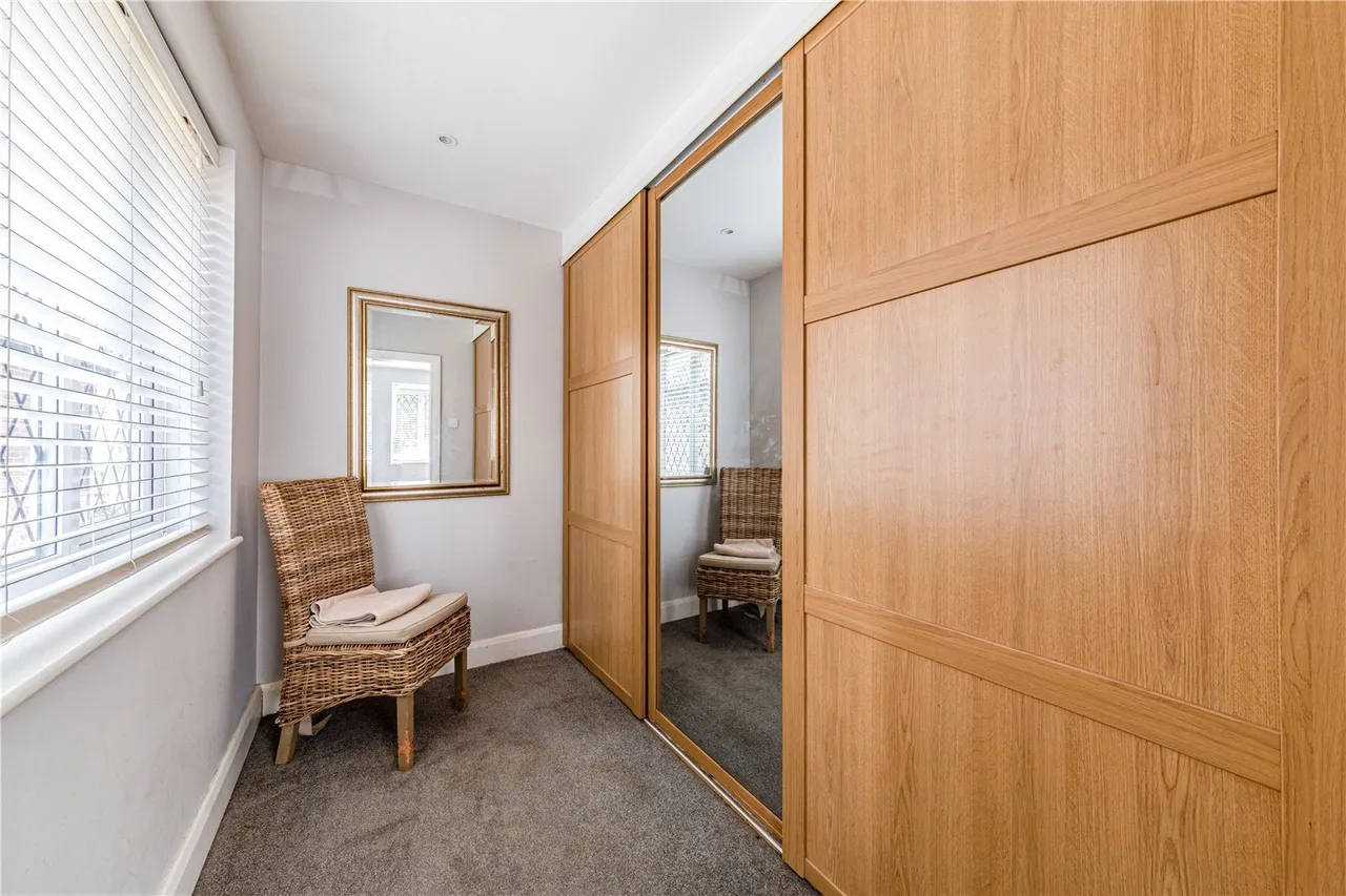 Winern Glebe, Byfleet, photo 14