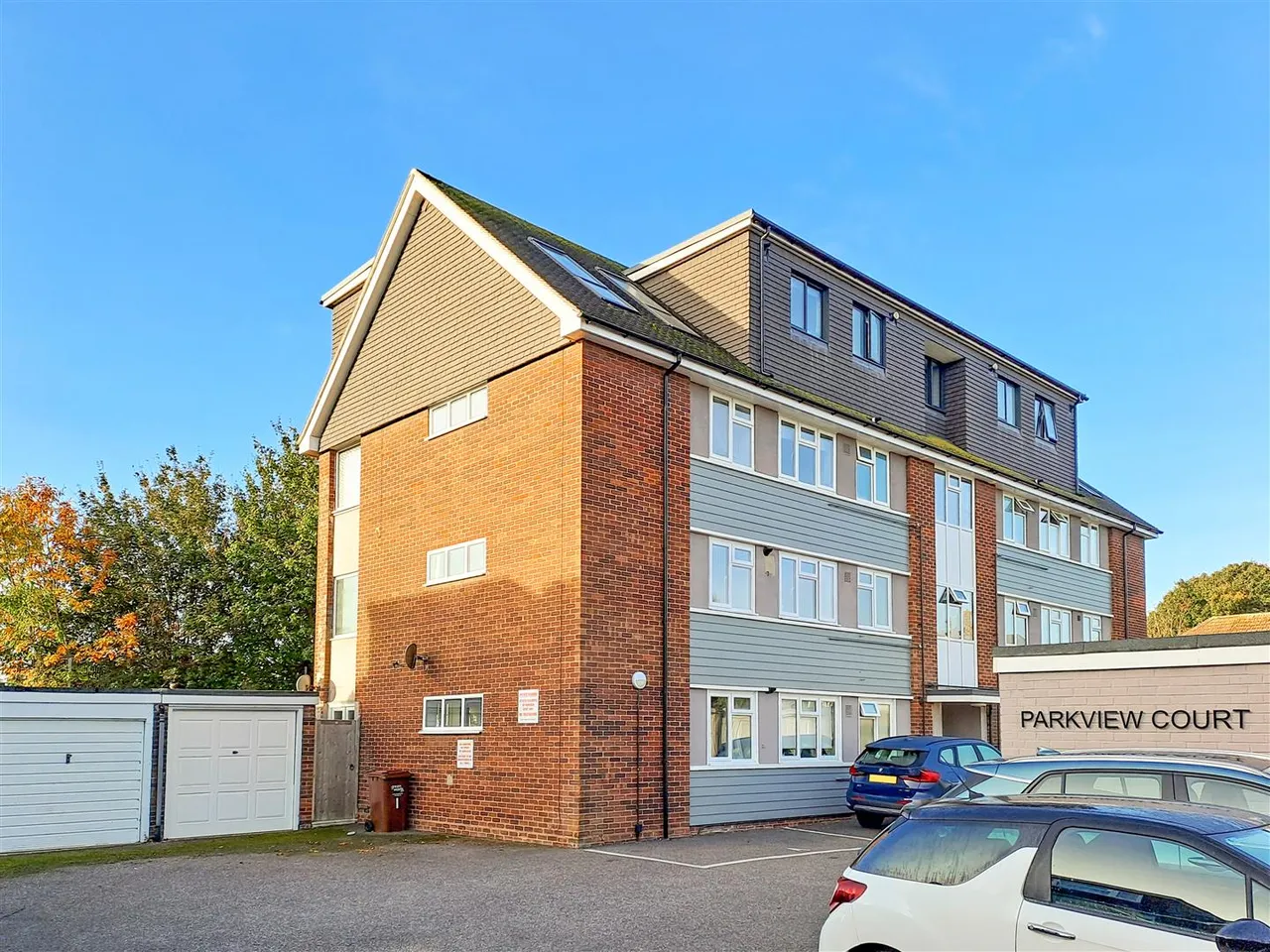 2 bed flat for sale, Jubilee Avenue, Rustington