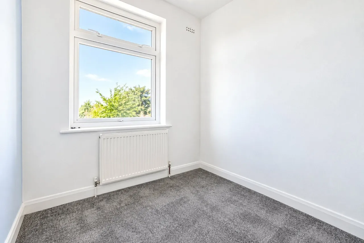 Coniston Avenue, Upminster, RM14, photo 9