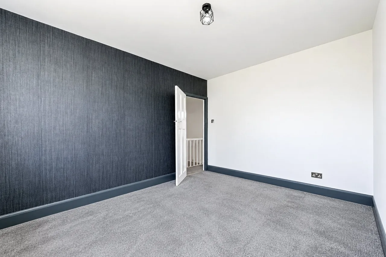 Coniston Avenue, Upminster, RM14, photo 18