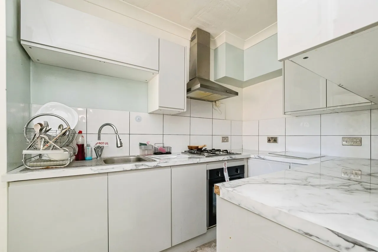 Coniston Avenue, Upminster, RM14, photo 4