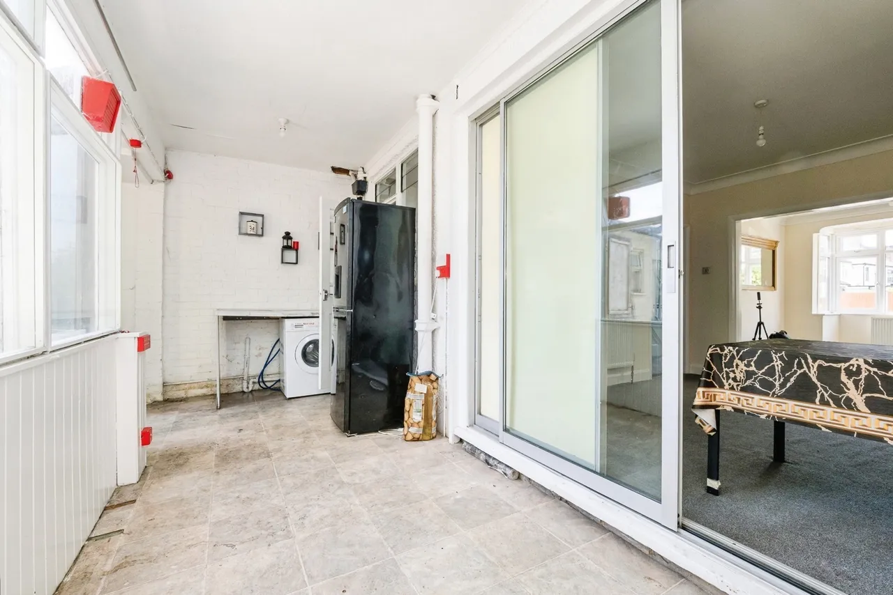 Coniston Avenue, Upminster, RM14, photo 6