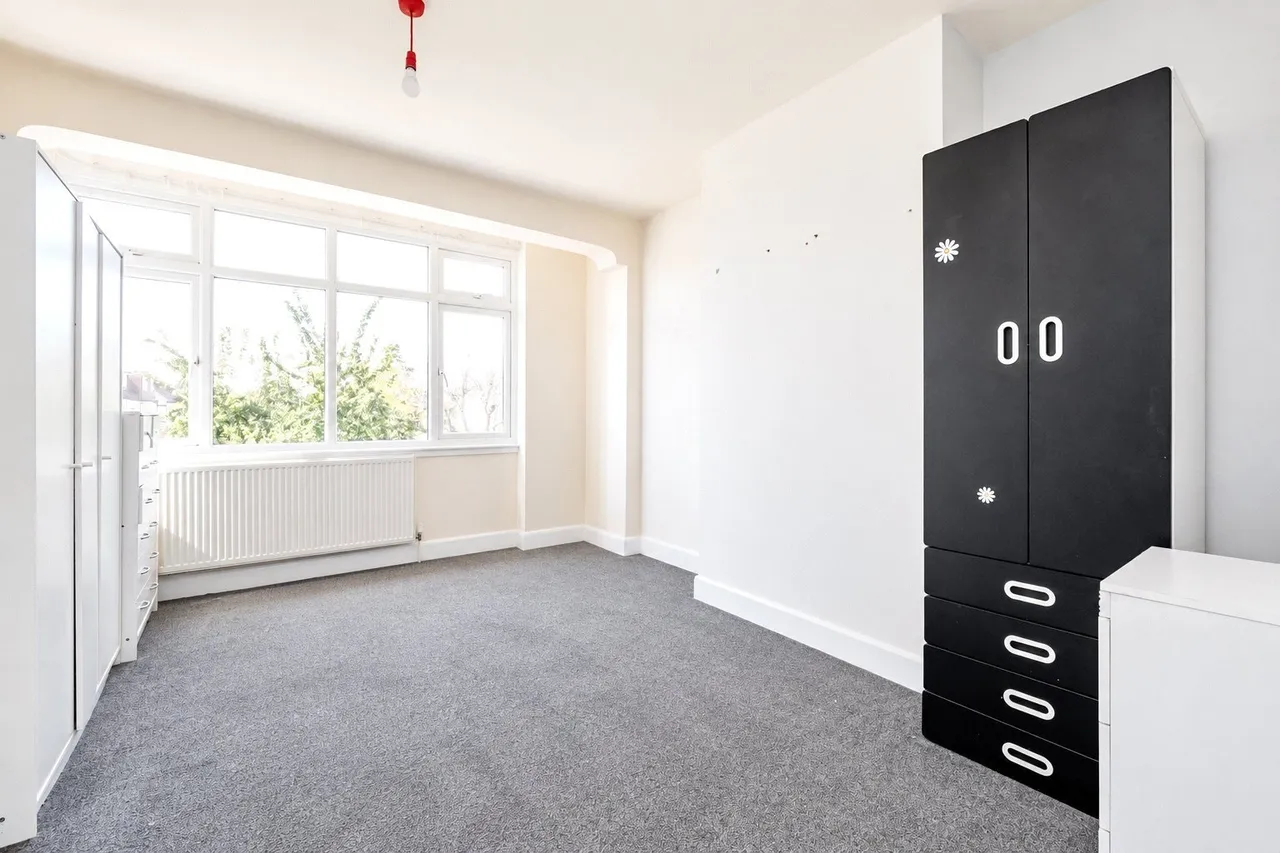 Coniston Avenue, Upminster, RM14, photo 14