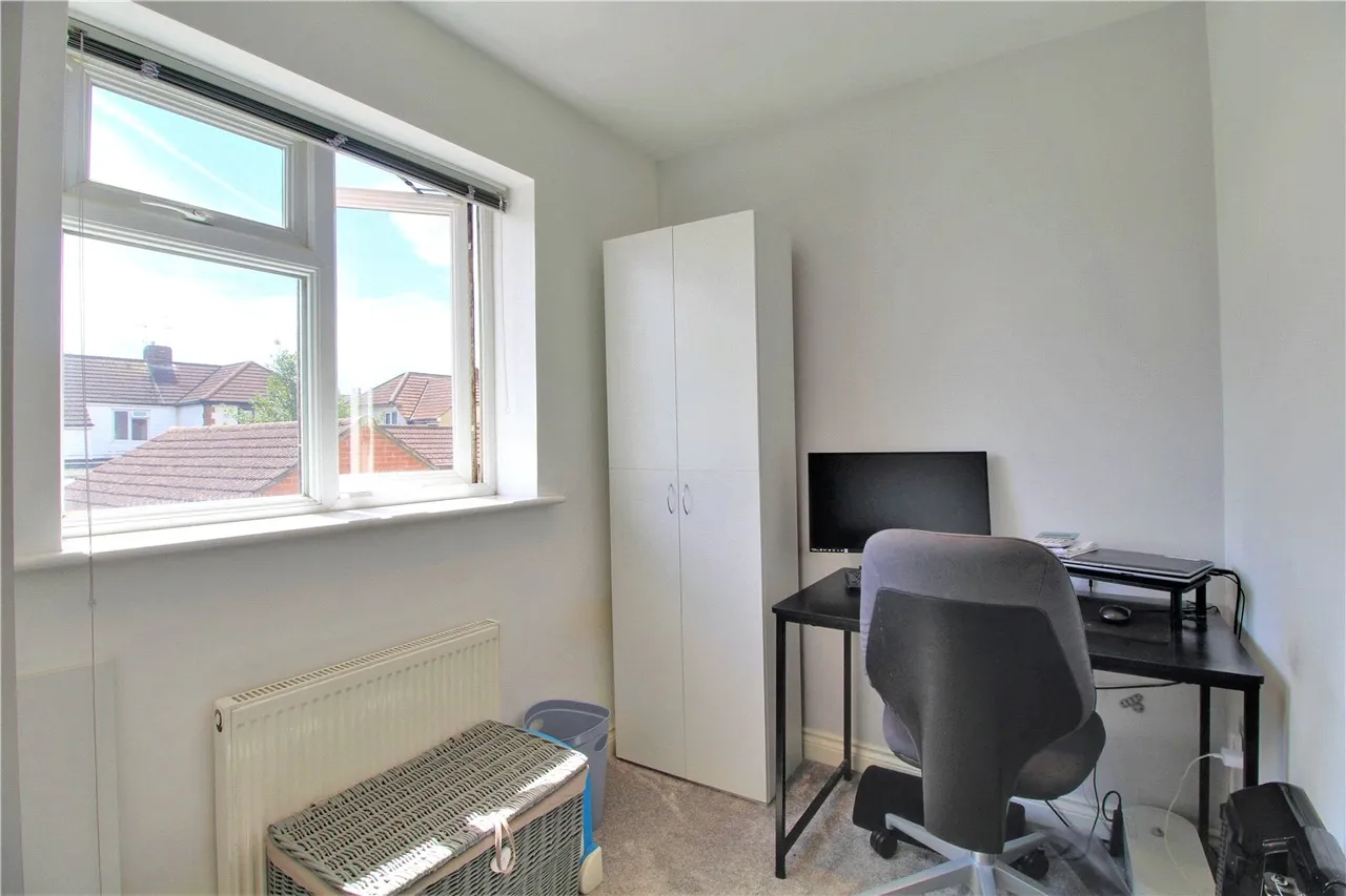 Connaught Road, Aldershot, Hampshire, GU12 4RN, photo 7