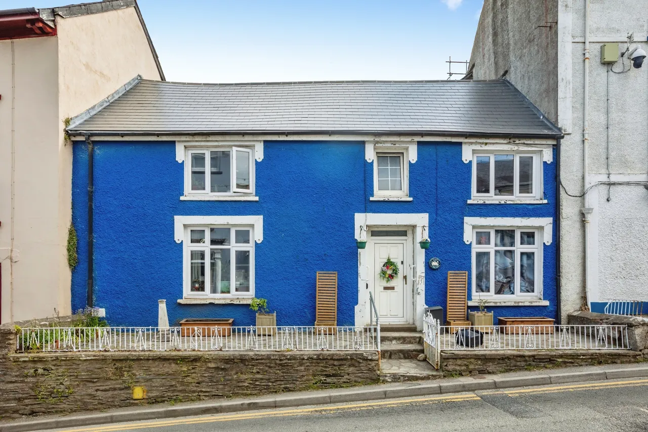 3 bed house for sale, Bridge Street, Newcastle Emlyn, SA38