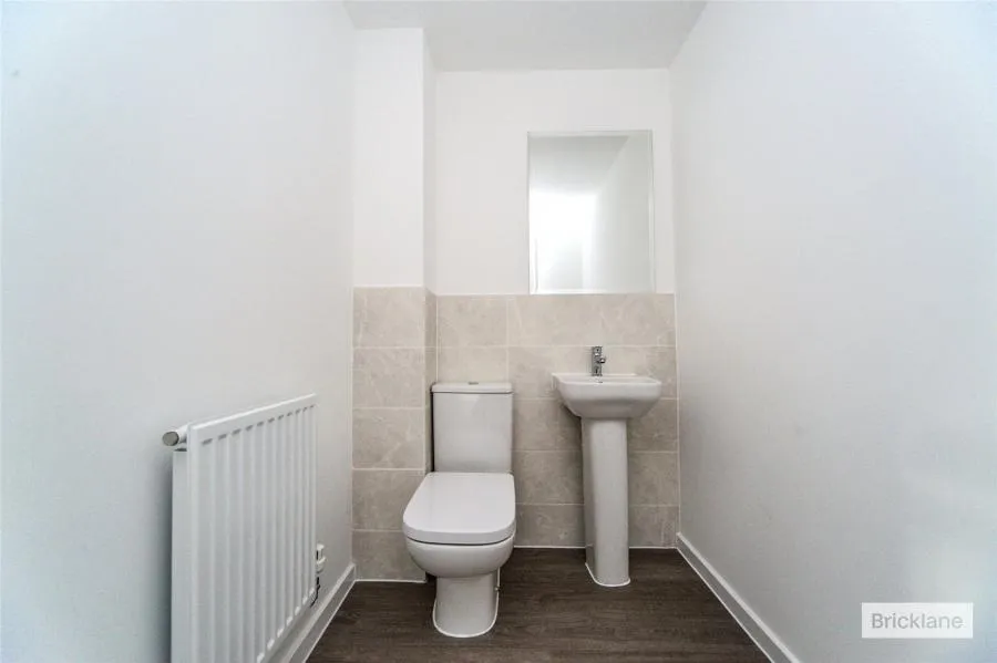 Funnell Drive, Stone Cross, BN24, photo 9