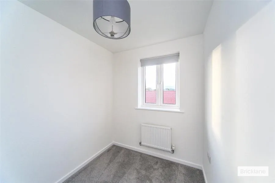 Funnell Drive, Stone Cross, BN24, photo 8