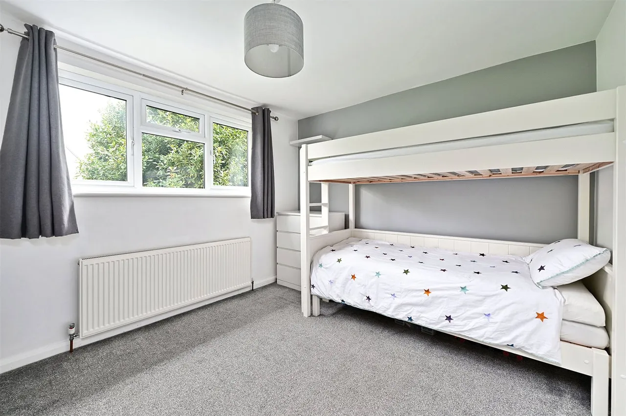 Shawfield Road, Ash, Guildford, Surrey, GU12 6PF, photo 12