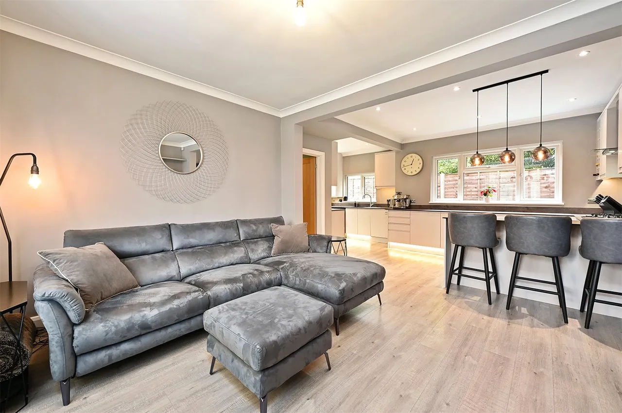 Shawfield Road, Ash, Guildford, Surrey, GU12 6PF, photo 8
