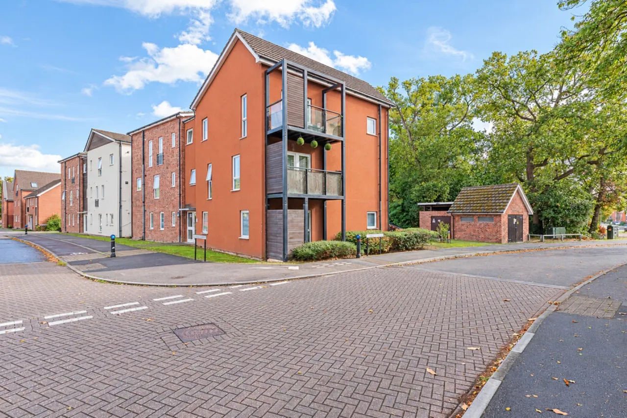 Austin Way, Bracknell, RG12, photo 20