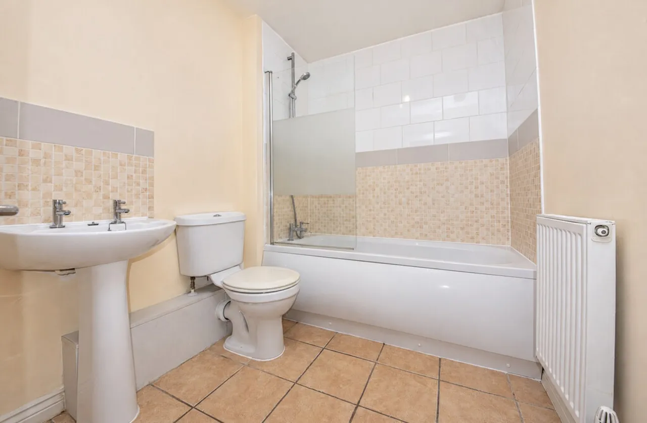Austin Way, Bracknell, RG12, photo 17