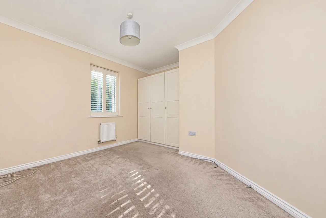 Austin Way, Bracknell, RG12, photo 15